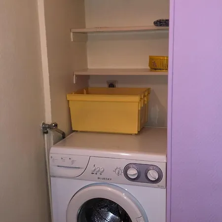 T2, 4 Couchages, Terrasse, Jardinet, Parking, Proche Commerces Et Plage, - Fr-1-81-298 *