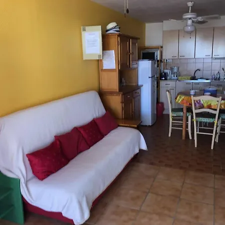 T2, 4 Couchages, Terrasse, Jardinet, Parking, Proche Commerces Et Plage, - Fr-1-81-298 Apartmán Le Barcarès