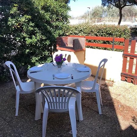 T2, 4 Couchages, Terrasse, Jardinet, Parking, Proche Commerces Et Plage, - Fr-1-81-298 Apartmán